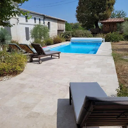 Albizia Rouge - De Charme A La Campagne Holiday home Galgon